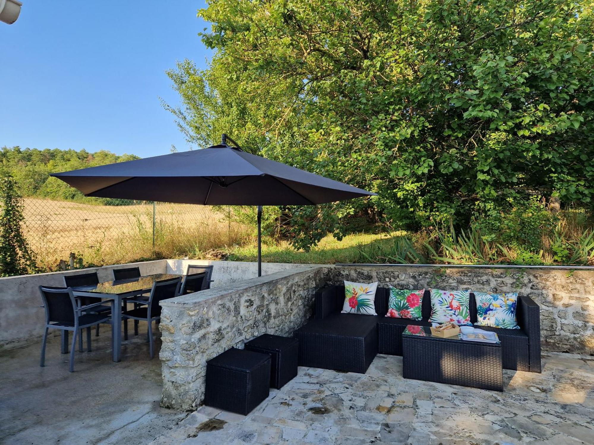 Valpuiseaux Le Relais Des Clefs - Au Calme Du Gatinais - Escapade A Deux - Terrasse Privee - Wifi - Offre Romantique Sur Demande מראה חיצוני תמונה