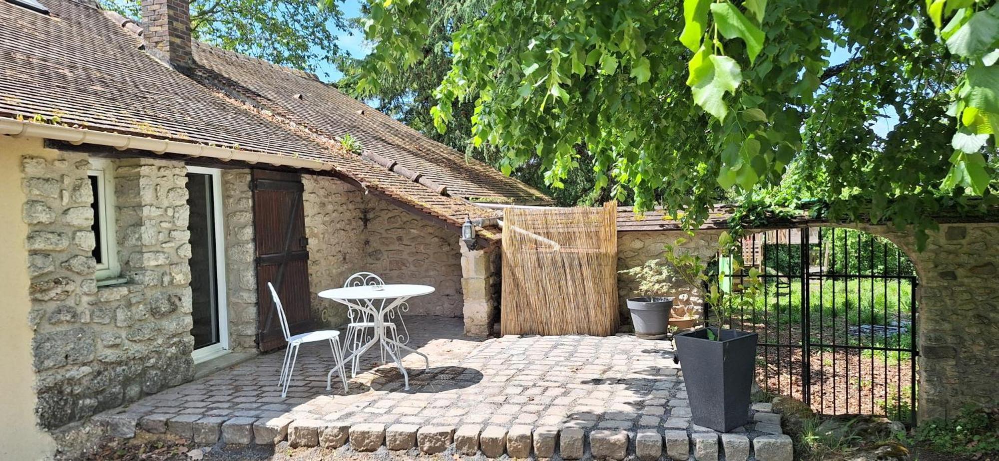 Valpuiseaux Le Relais Des Clefs - Au Calme Du Gatinais - Escapade A Deux - Terrasse Privee - Wifi - Offre Romantique Sur Demande מראה חיצוני תמונה